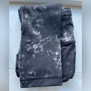 Lululemon crop leggings